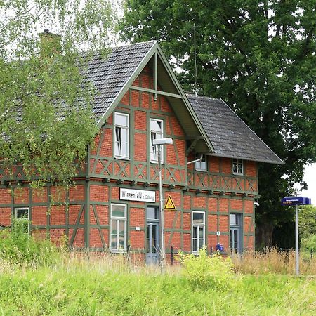 Ferienwohnung Bahnhof 1892 Meeder Esterno foto